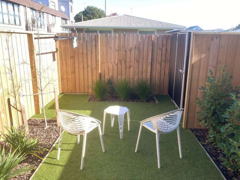 Cheerful 2 Bedroom Townhouse In Addington! Christchurch Exterior photo